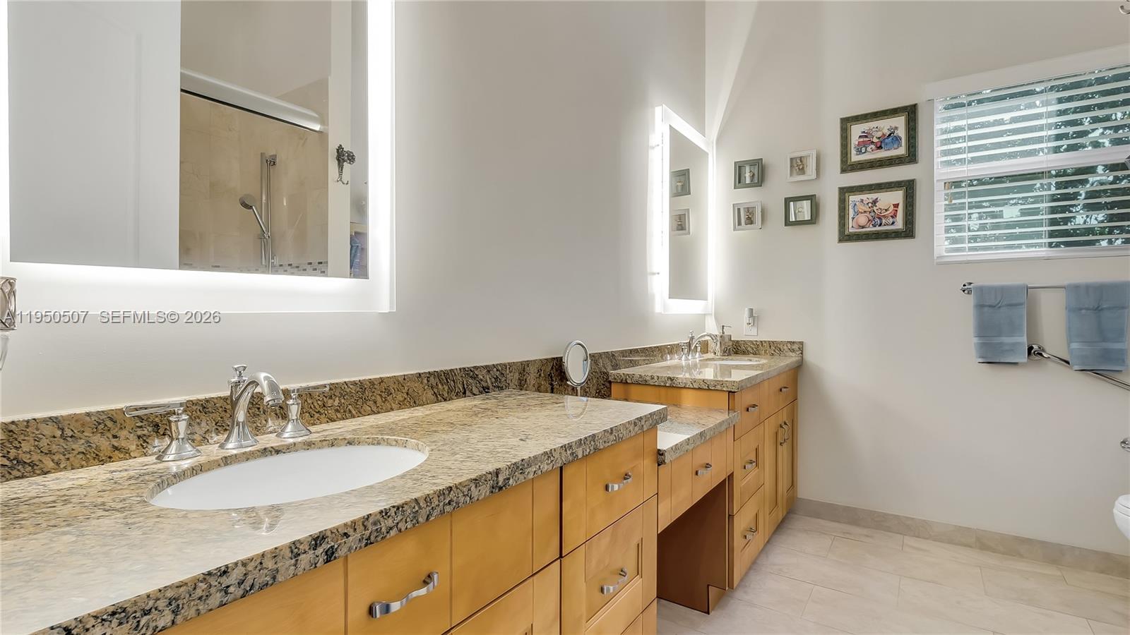 COUNTRY CLUB RANCHES SEC - Residential