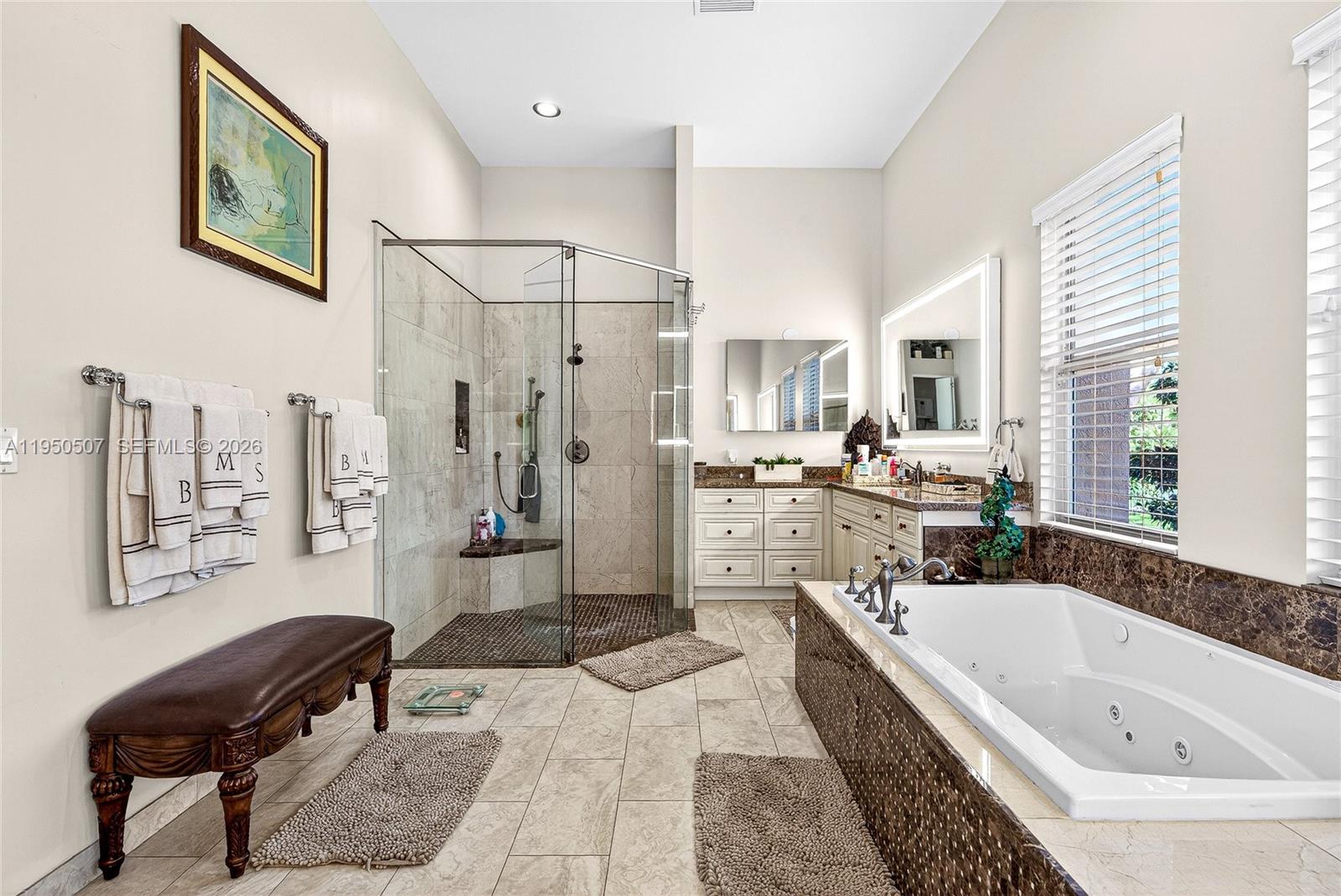 COUNTRY CLUB RANCHES SEC - Residential