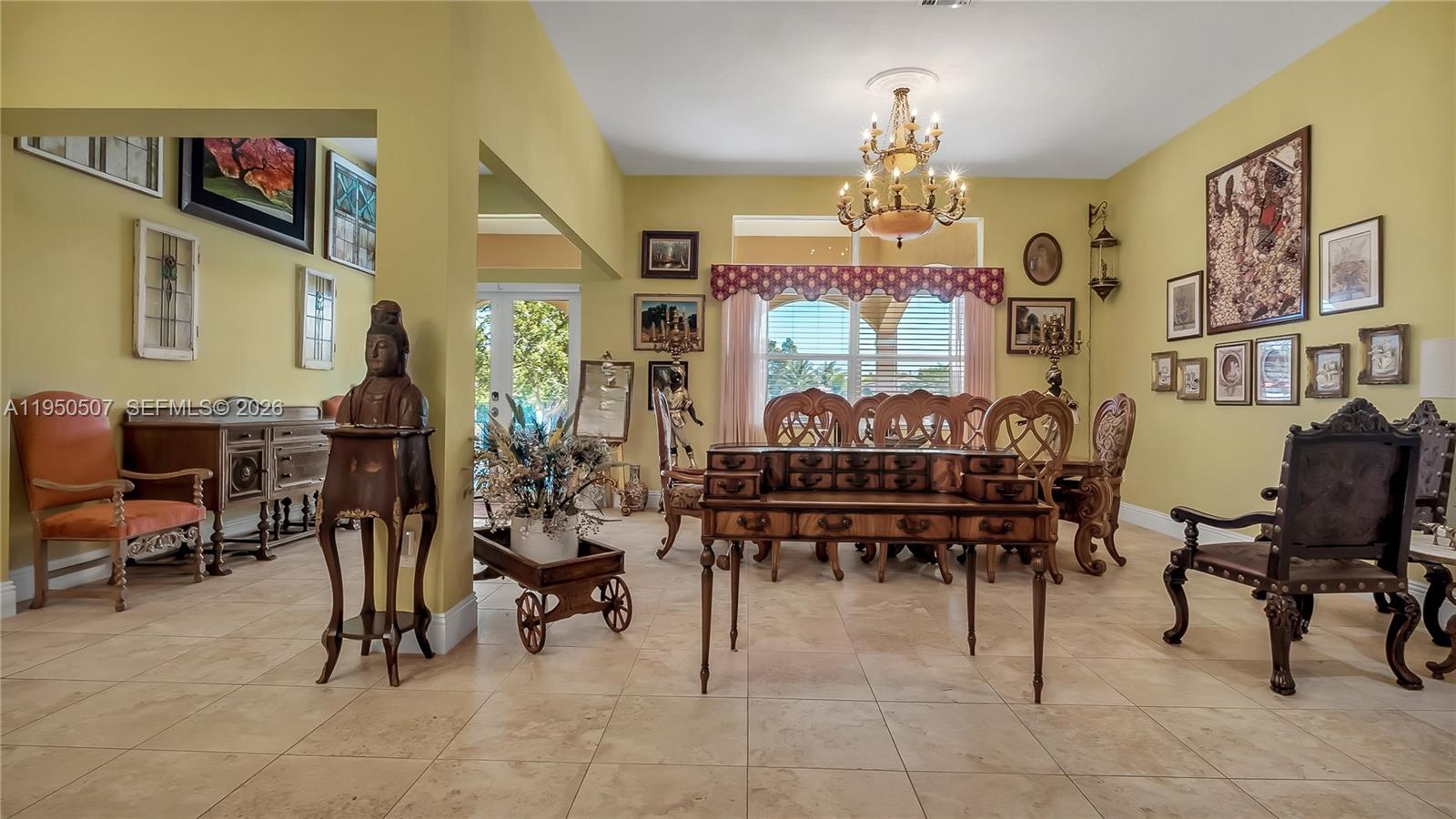 COUNTRY CLUB RANCHES SEC - Residential