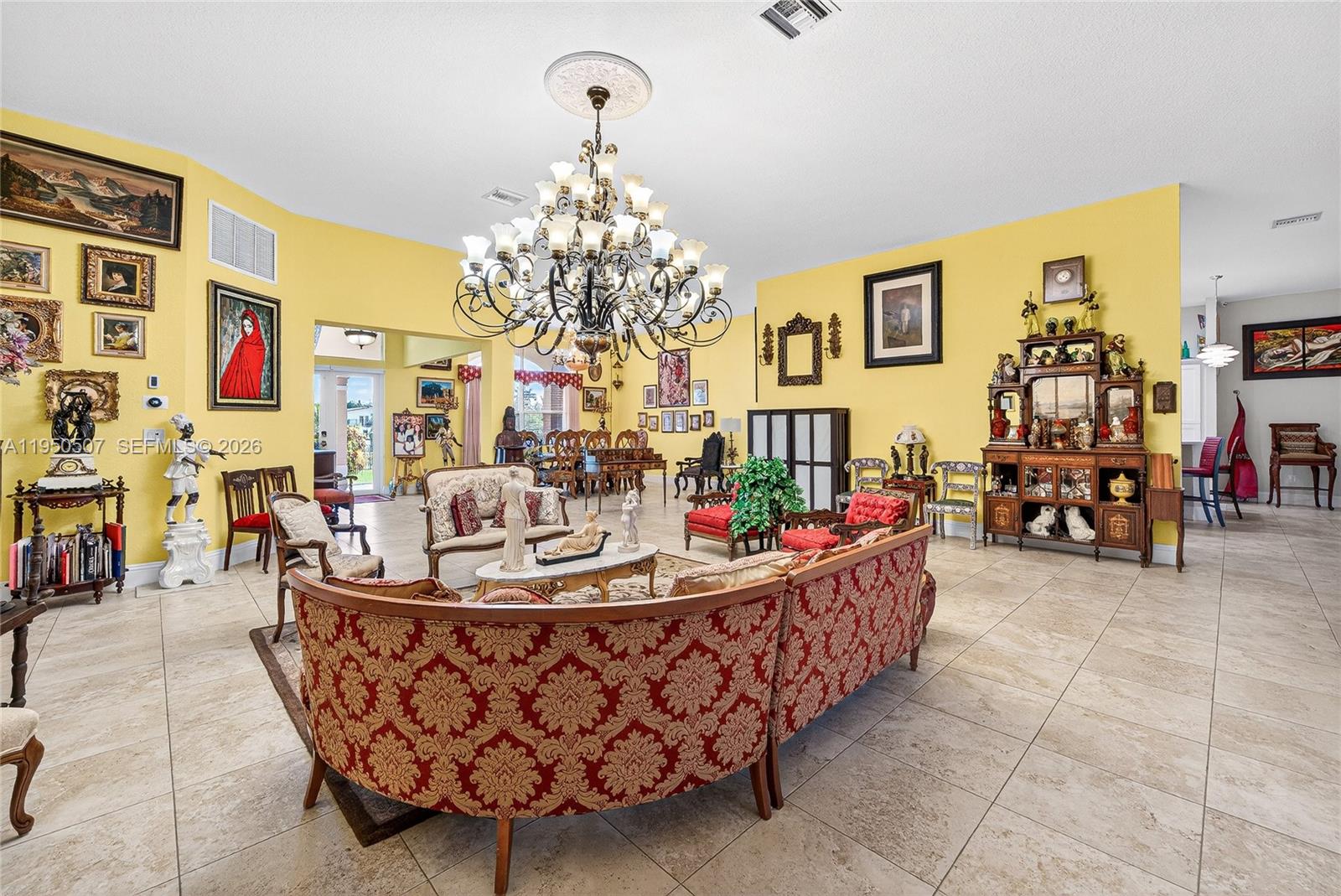 COUNTRY CLUB RANCHES SEC - Residential