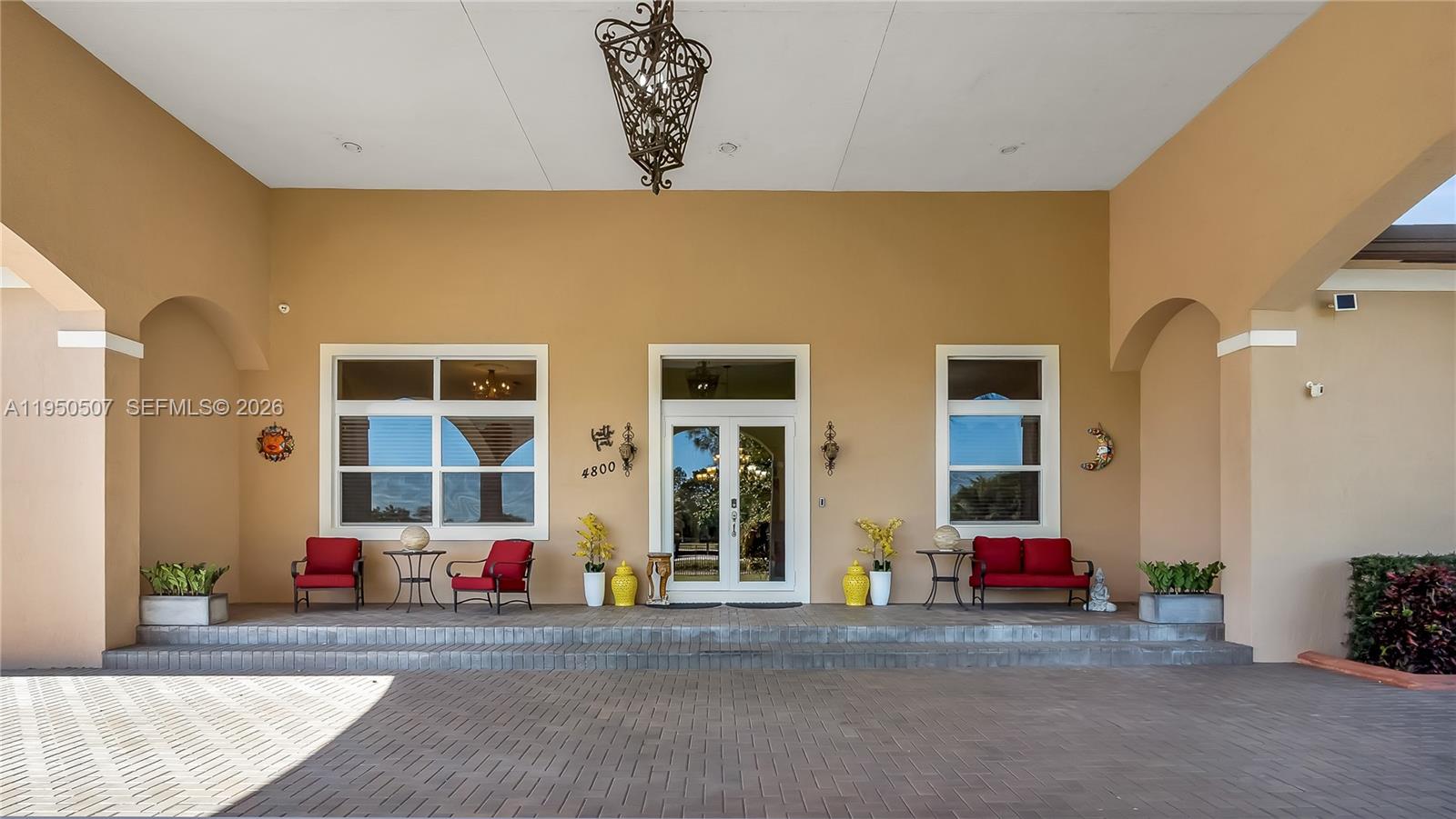 COUNTRY CLUB RANCHES SEC - Residential