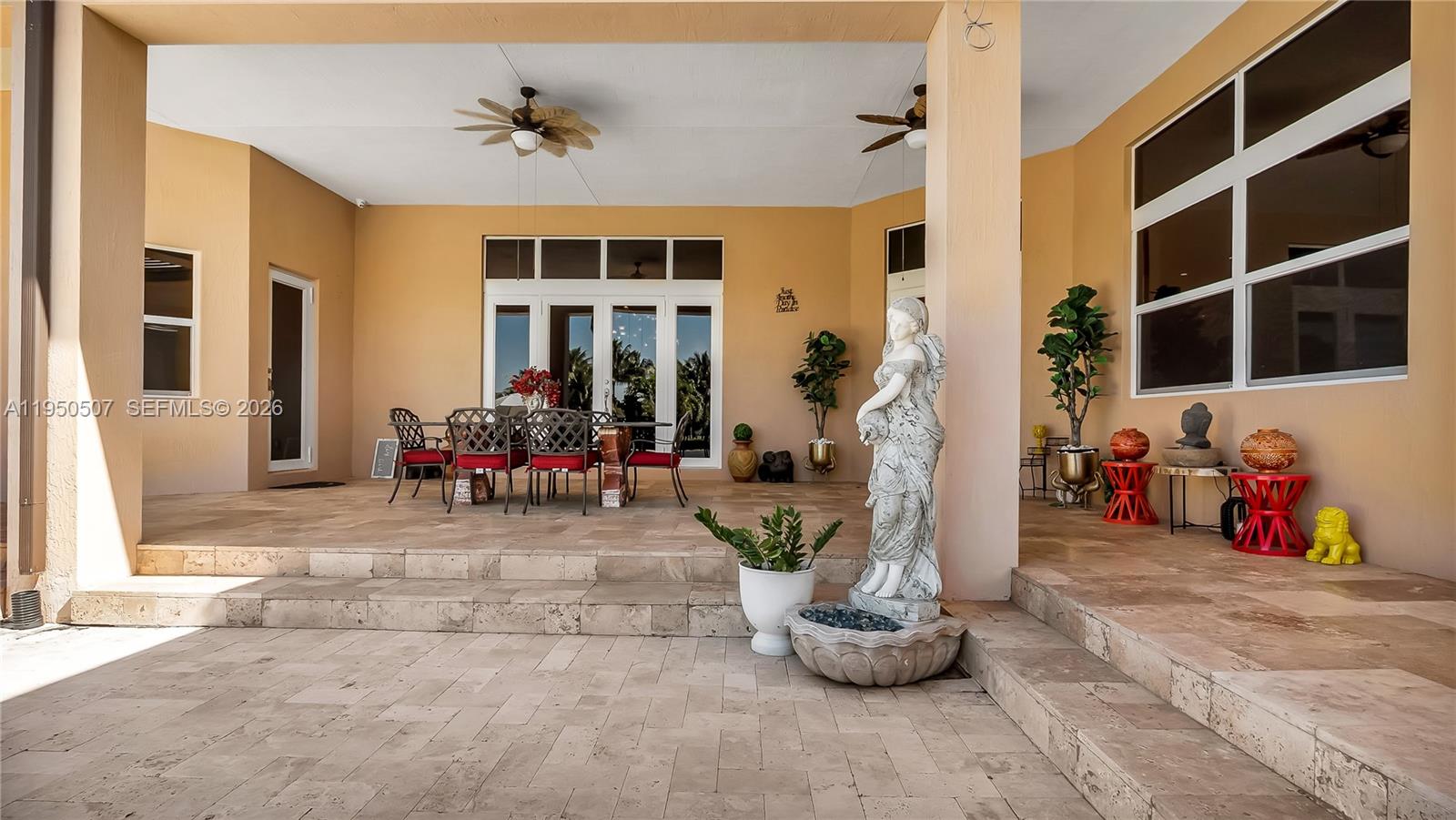 COUNTRY CLUB RANCHES SEC - Residential