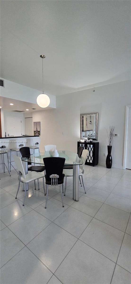 THE LEXI CONDO - Residential Lease