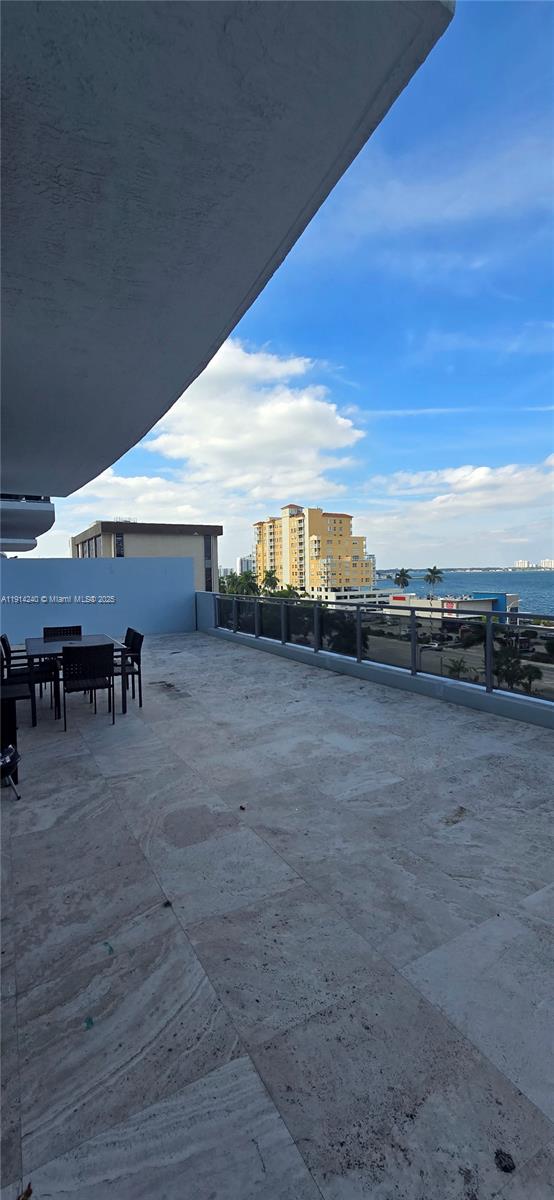 THE LEXI CONDO - Residential Lease