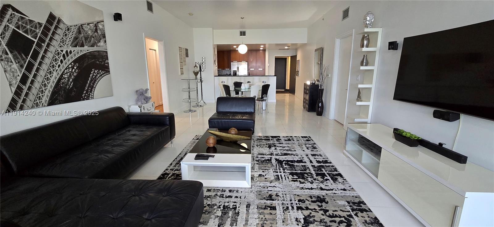 THE LEXI CONDO - Residential Lease