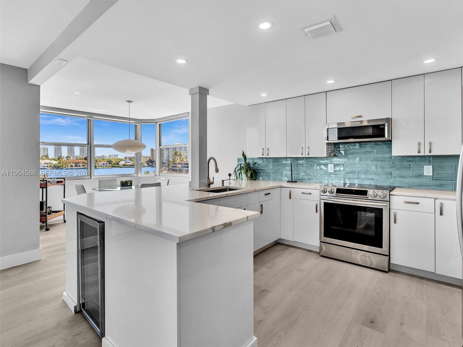 REEF SOUTH CONDO - Residential