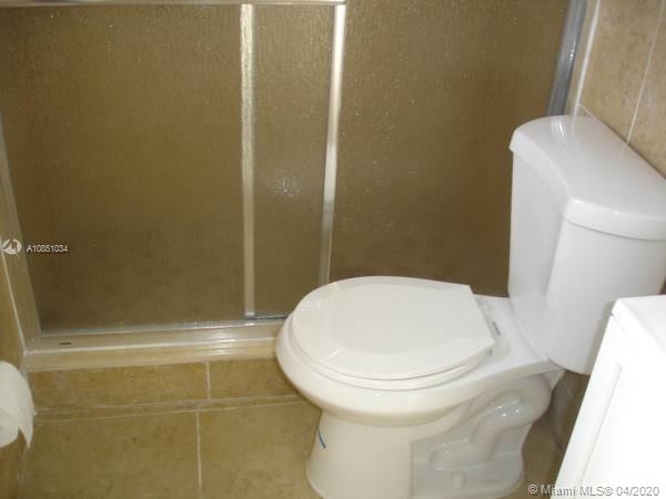 SOUTH BAY ESTATES - Residential Lease