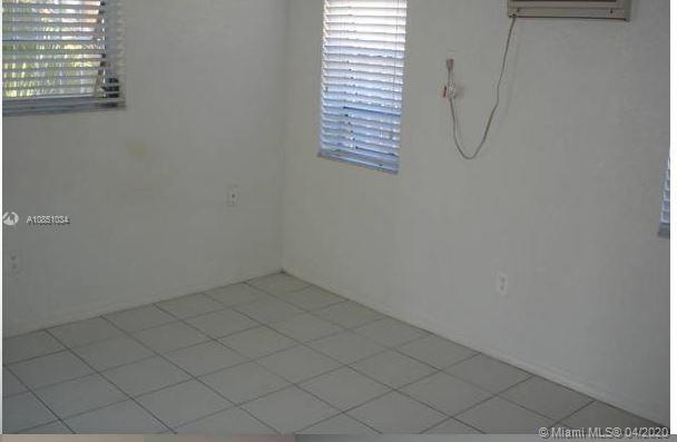 SOUTH BAY ESTATES - Residential Lease