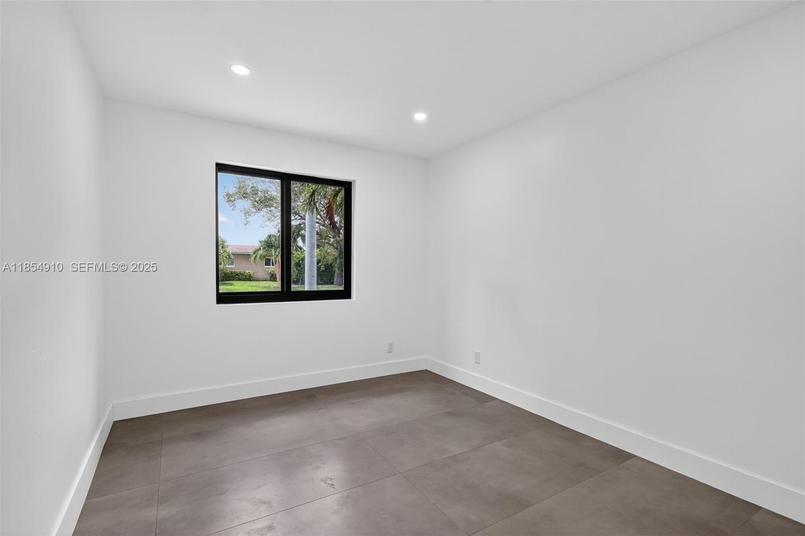 DARLINGTON MANOR - Residential