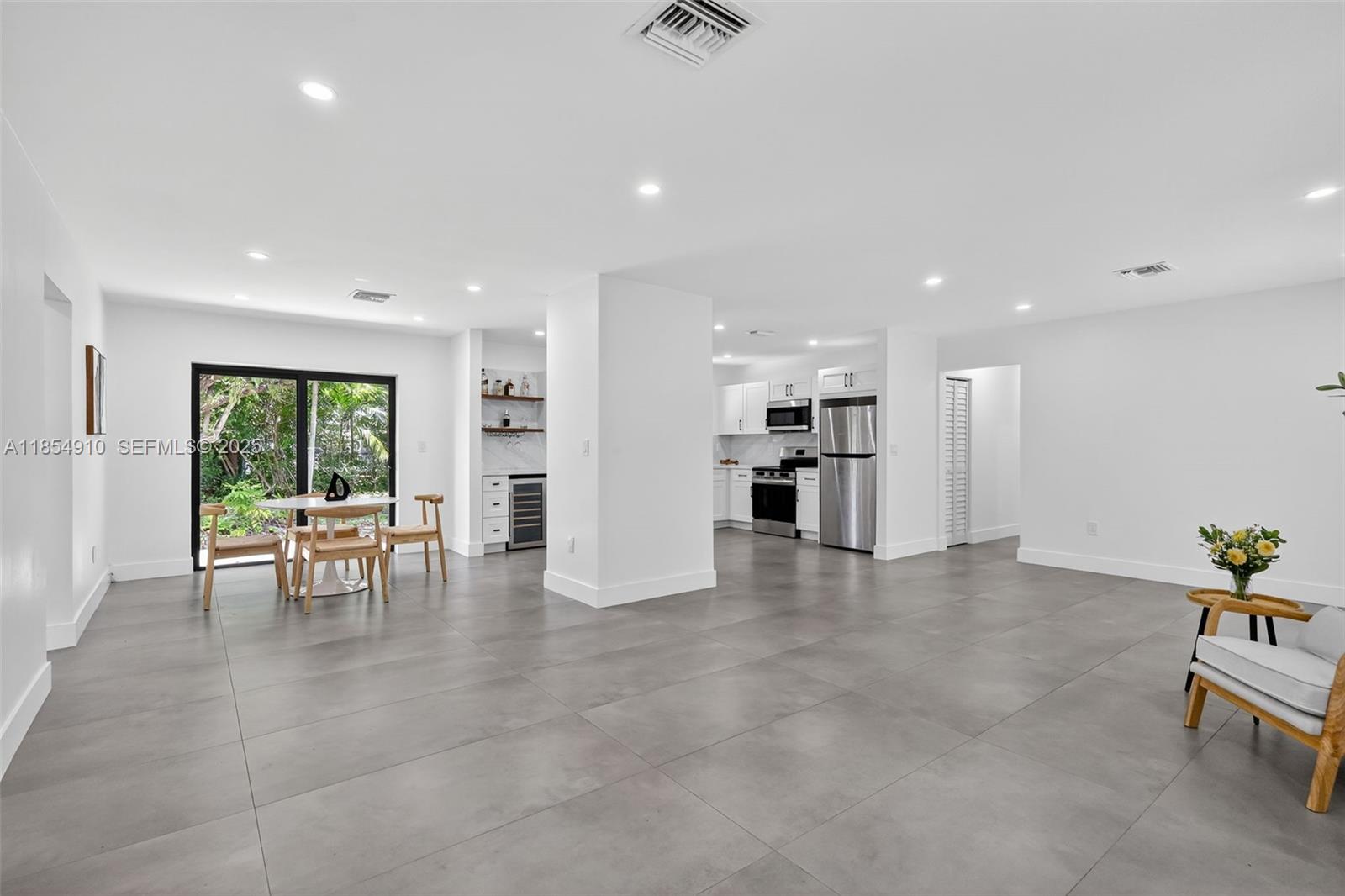 DARLINGTON MANOR - Residential