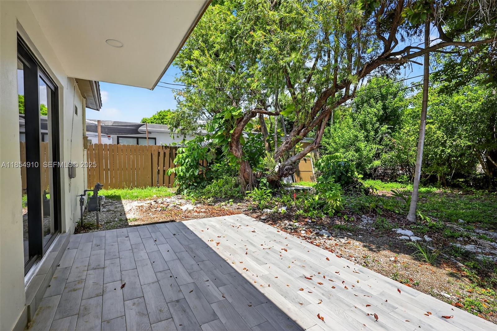 DARLINGTON MANOR - Residential