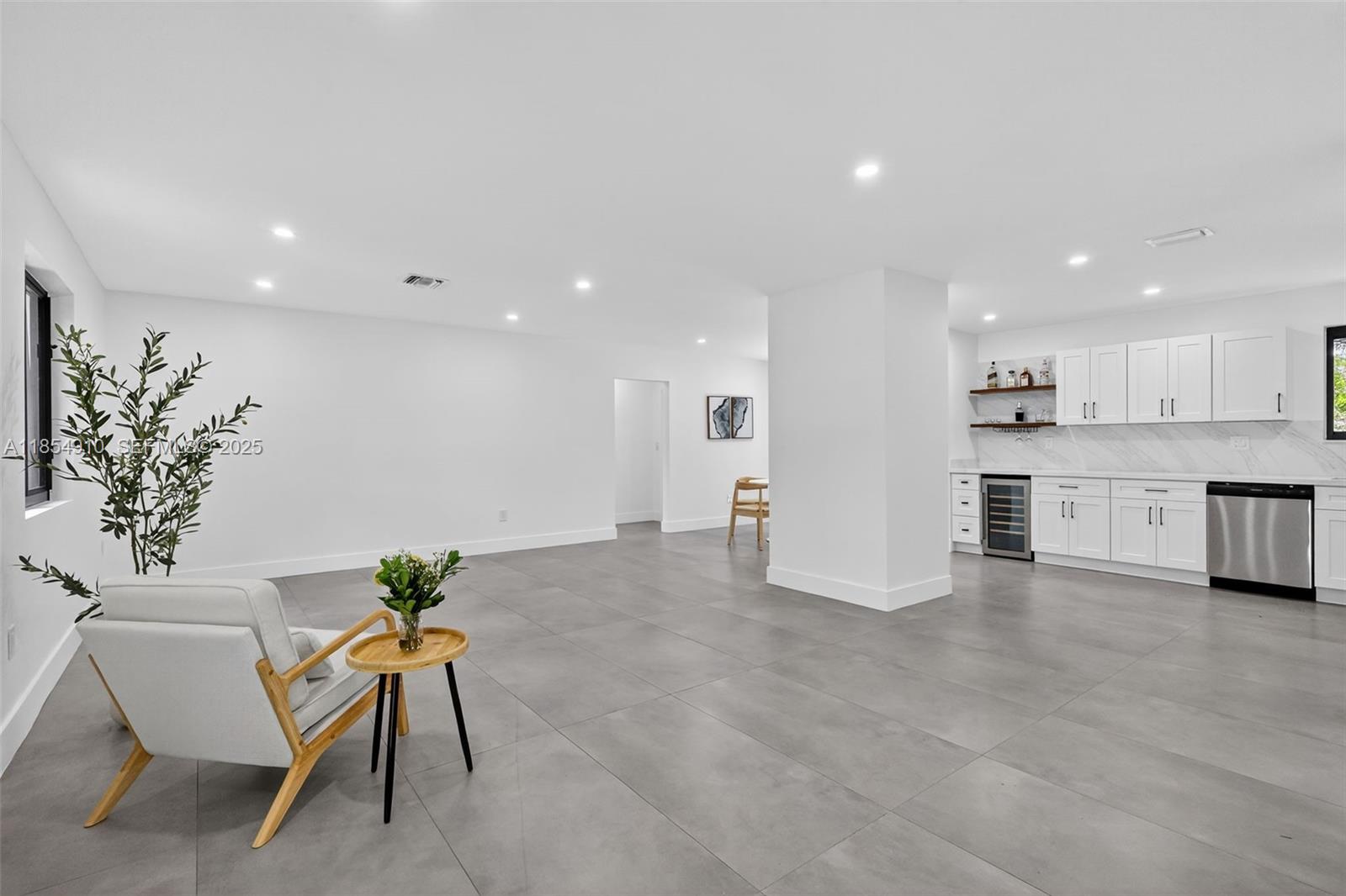 DARLINGTON MANOR - Residential