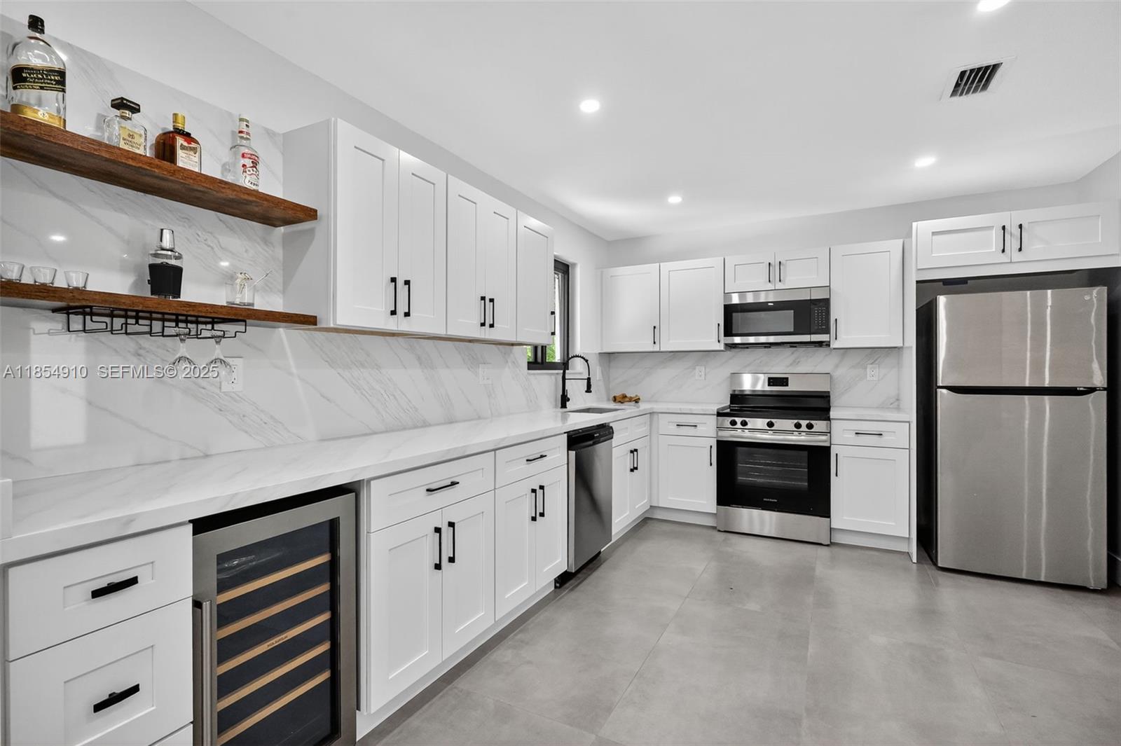 DARLINGTON MANOR - Residential