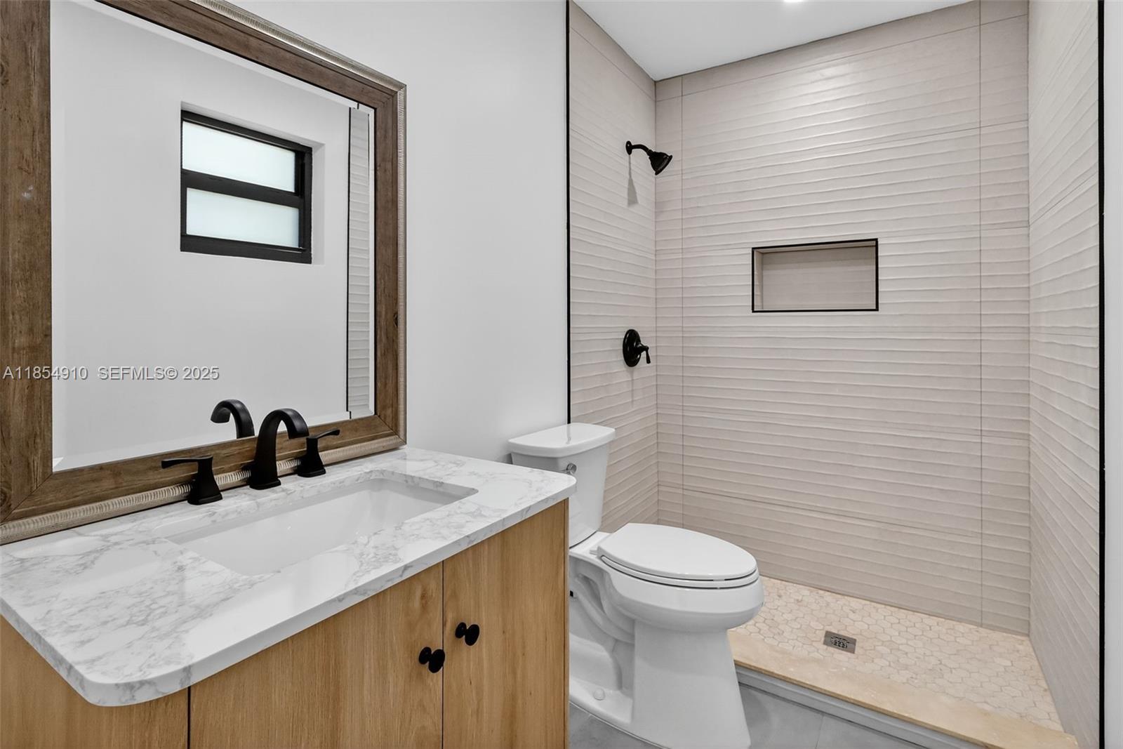 DARLINGTON MANOR - Residential