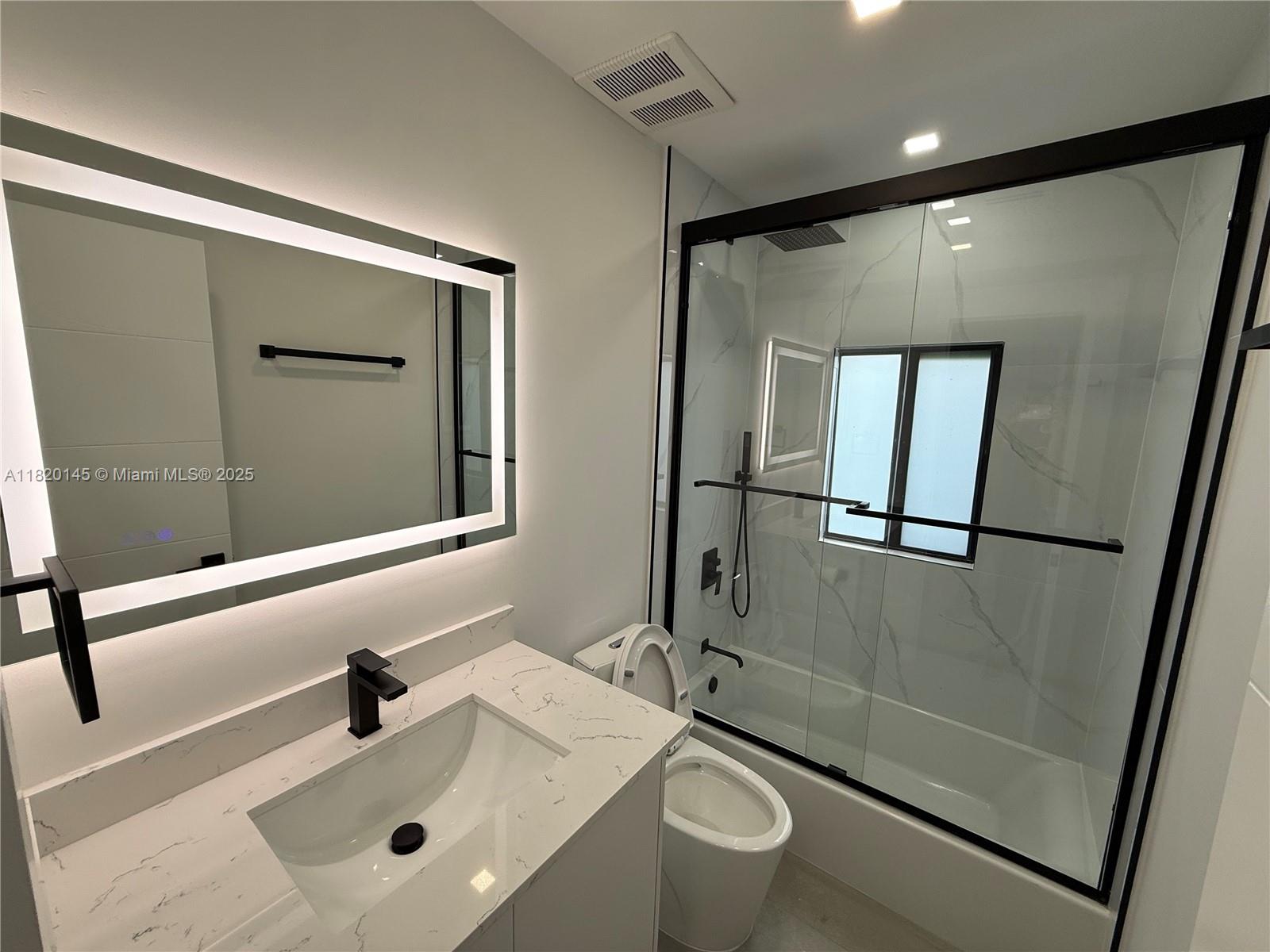 36TH ST MANOR - Residential