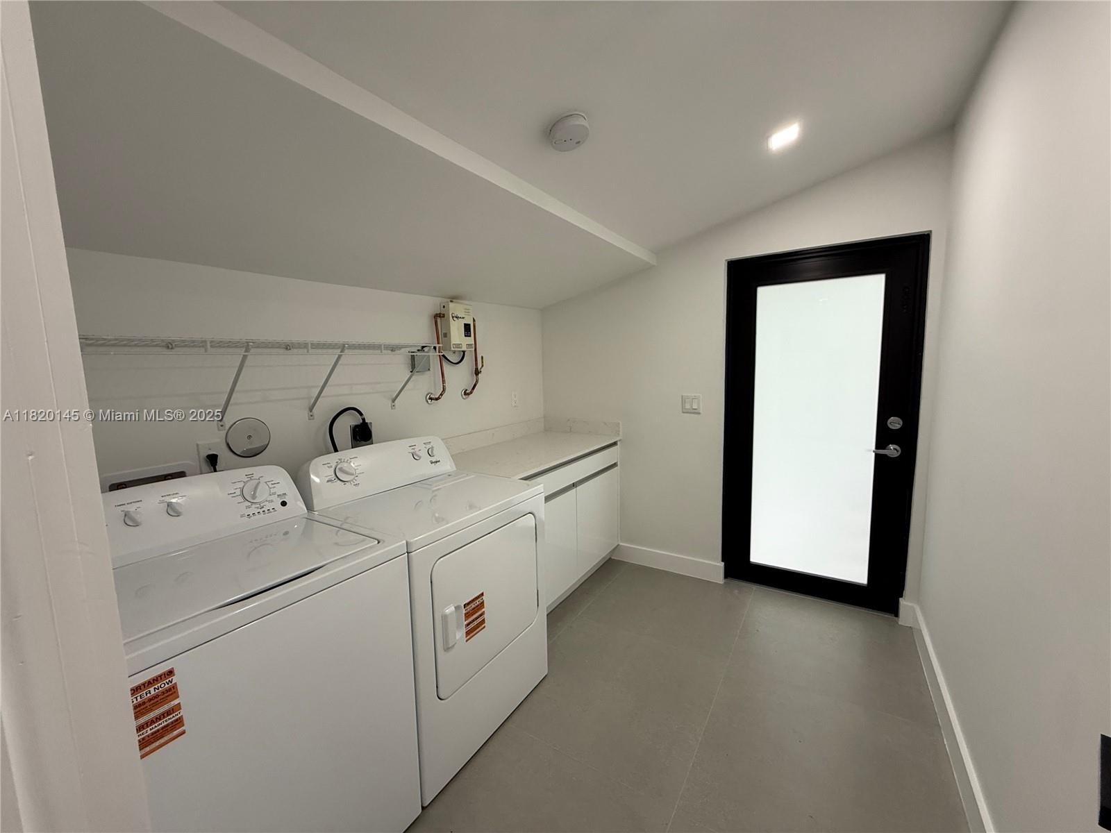 36TH ST MANOR - Residential