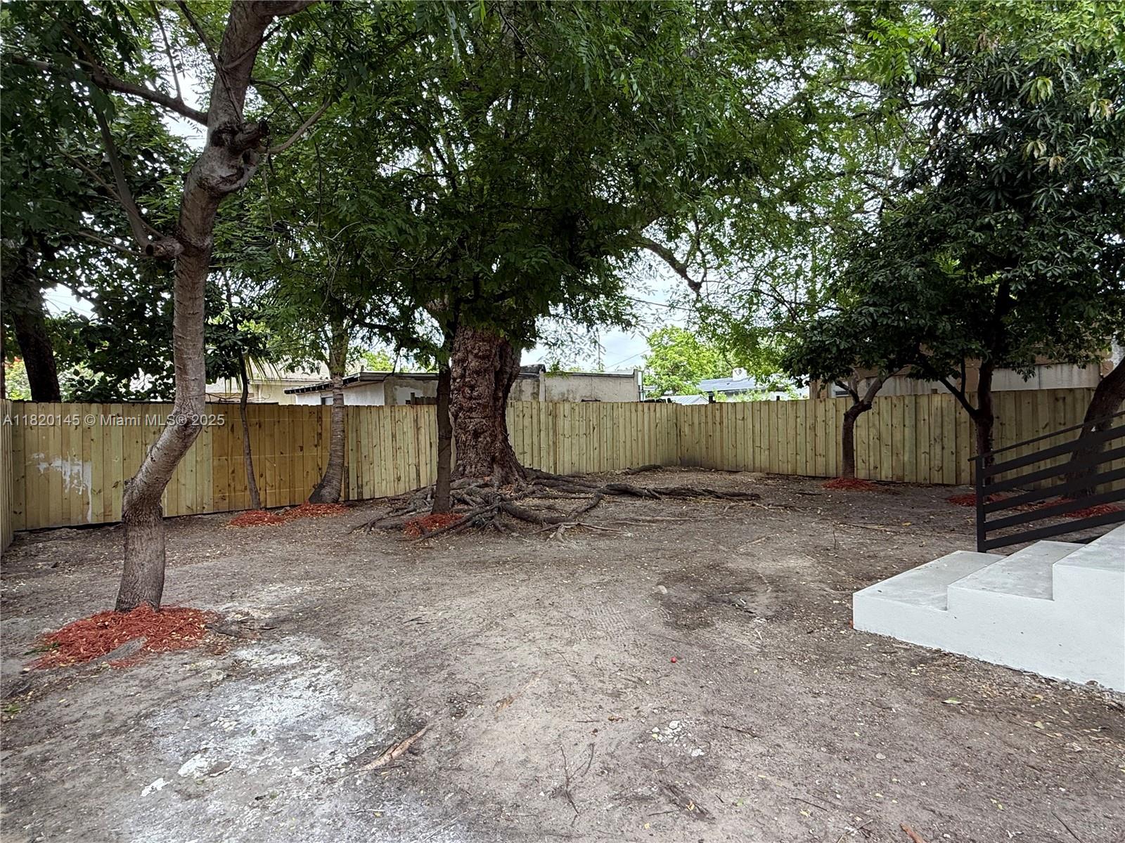 36TH ST MANOR - Residential