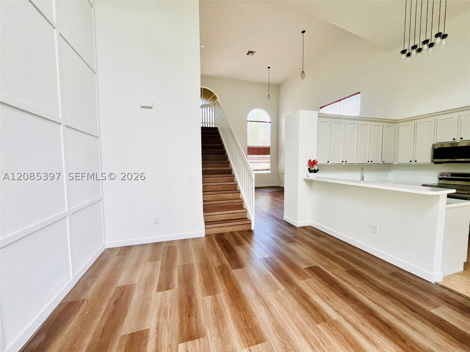 1261 NE 37th Pl, Homestead, FL, 33033/$468,000 4 1261 NE 37th Pl