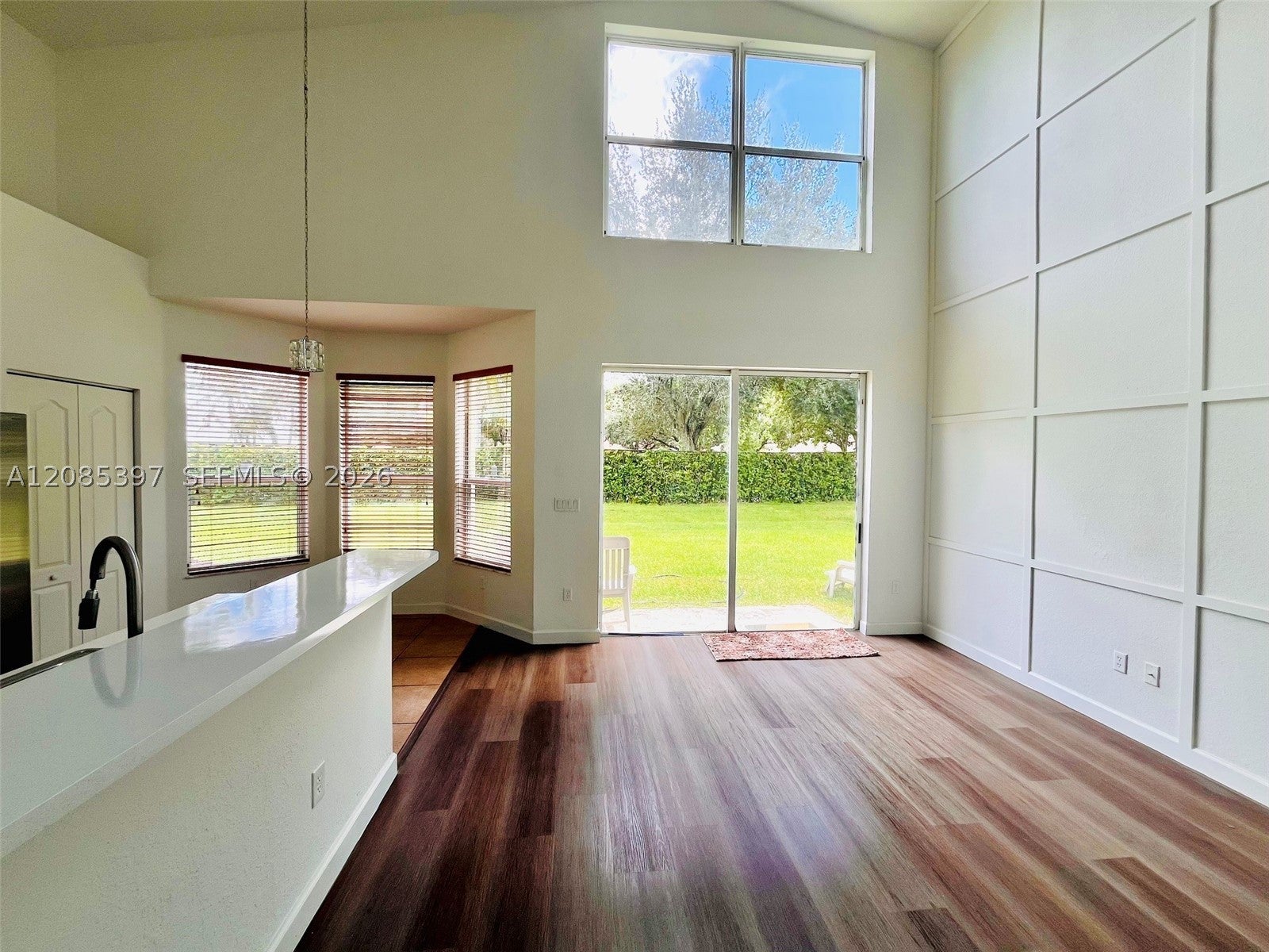 1261 NE 37th Pl, Homestead, FL, 33033/$468,000 1 1261 NE 37th Pl