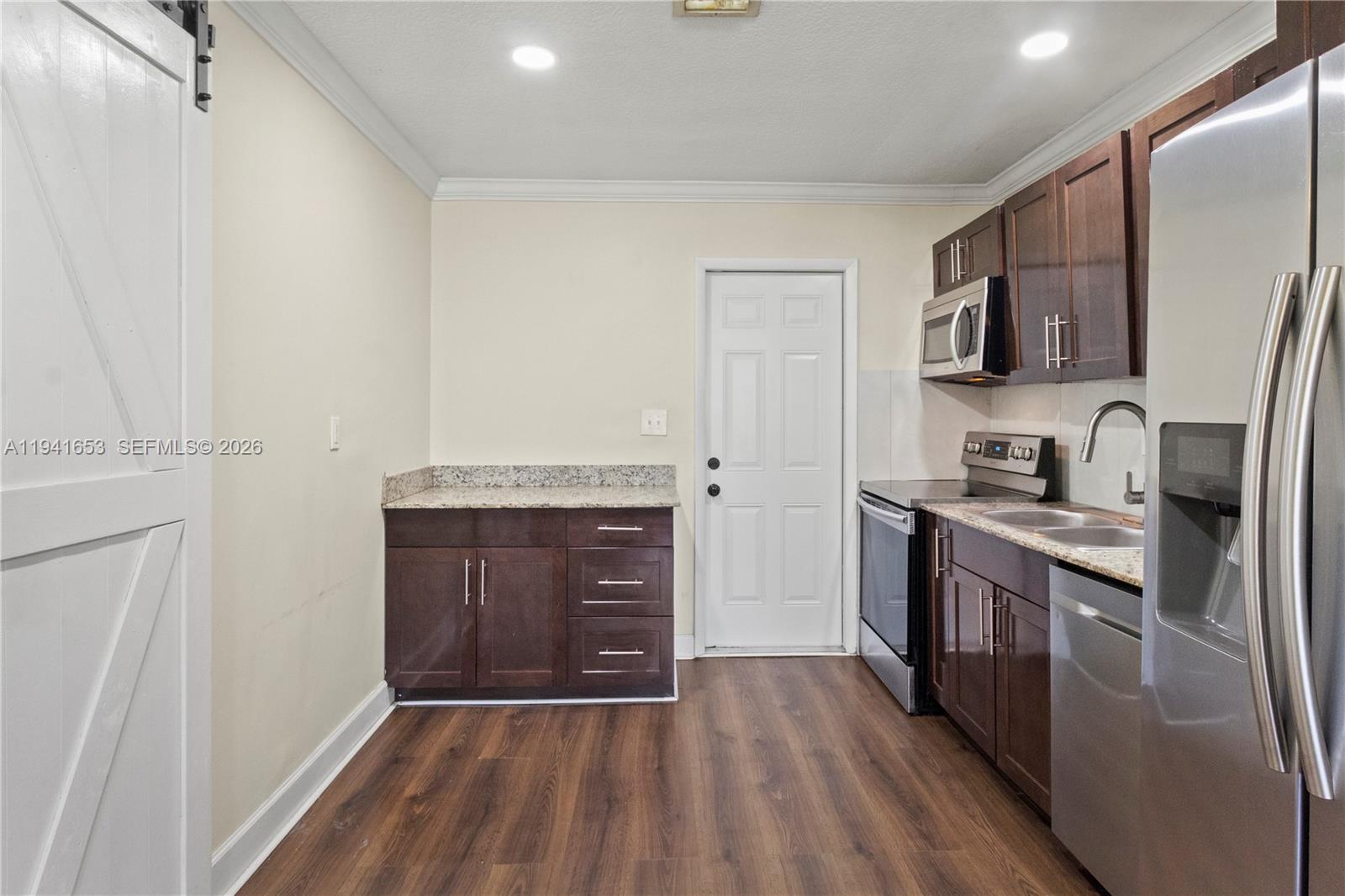 HIGHLANDS SECOND ADDITION - Residential Lease