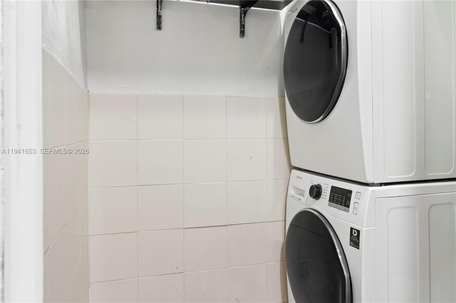 HIGHLANDS SECOND ADDITION - Residential Lease