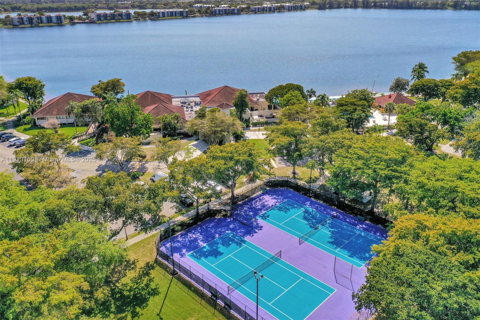 LAKE EMERALD CONDOMINIUM - Residential Lease