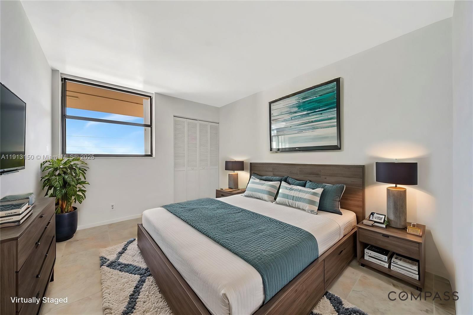 LAKE EMERALD CONDOMINIUM - Residential Lease