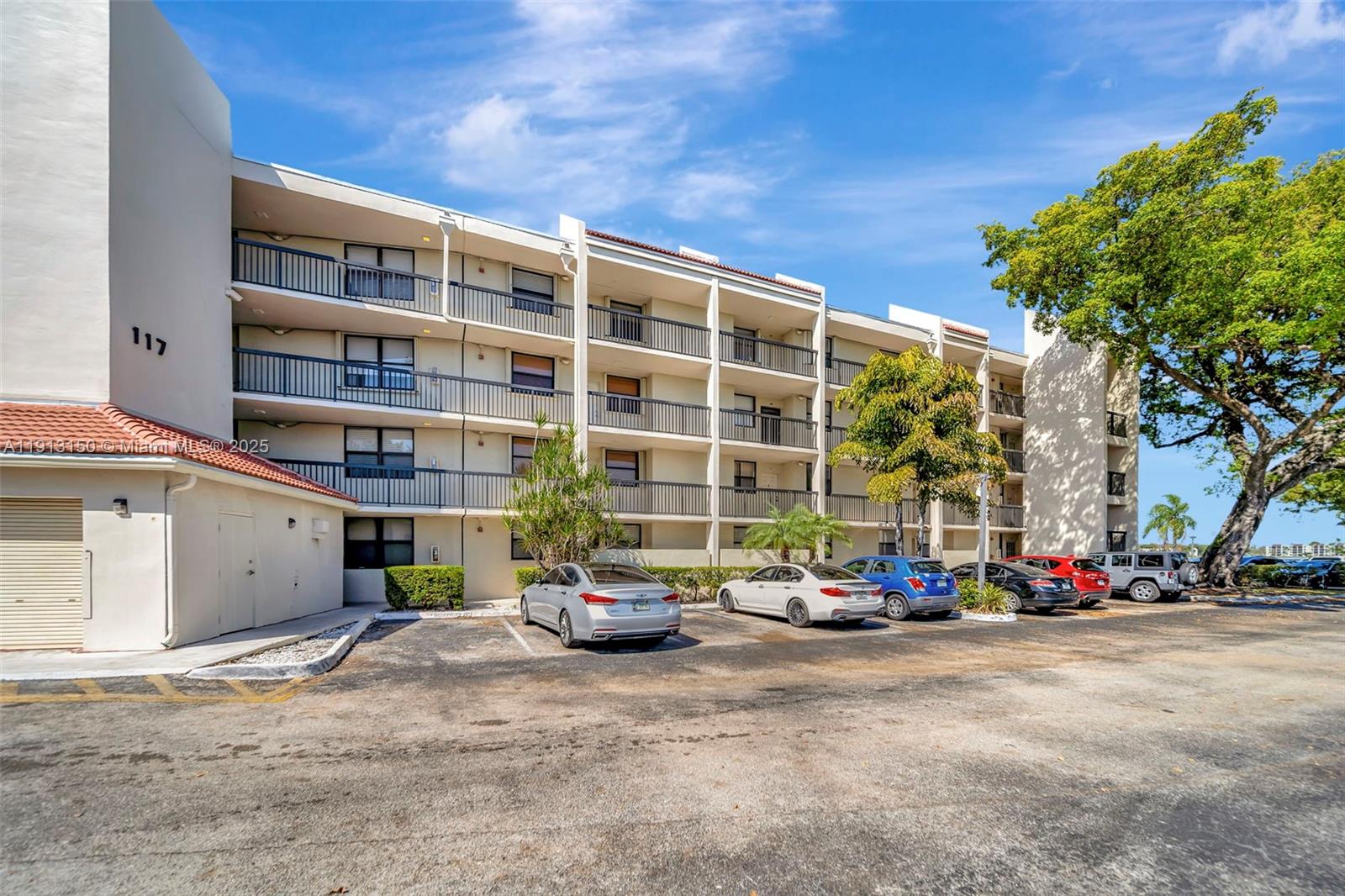 LAKE EMERALD CONDOMINIUM - Residential Lease