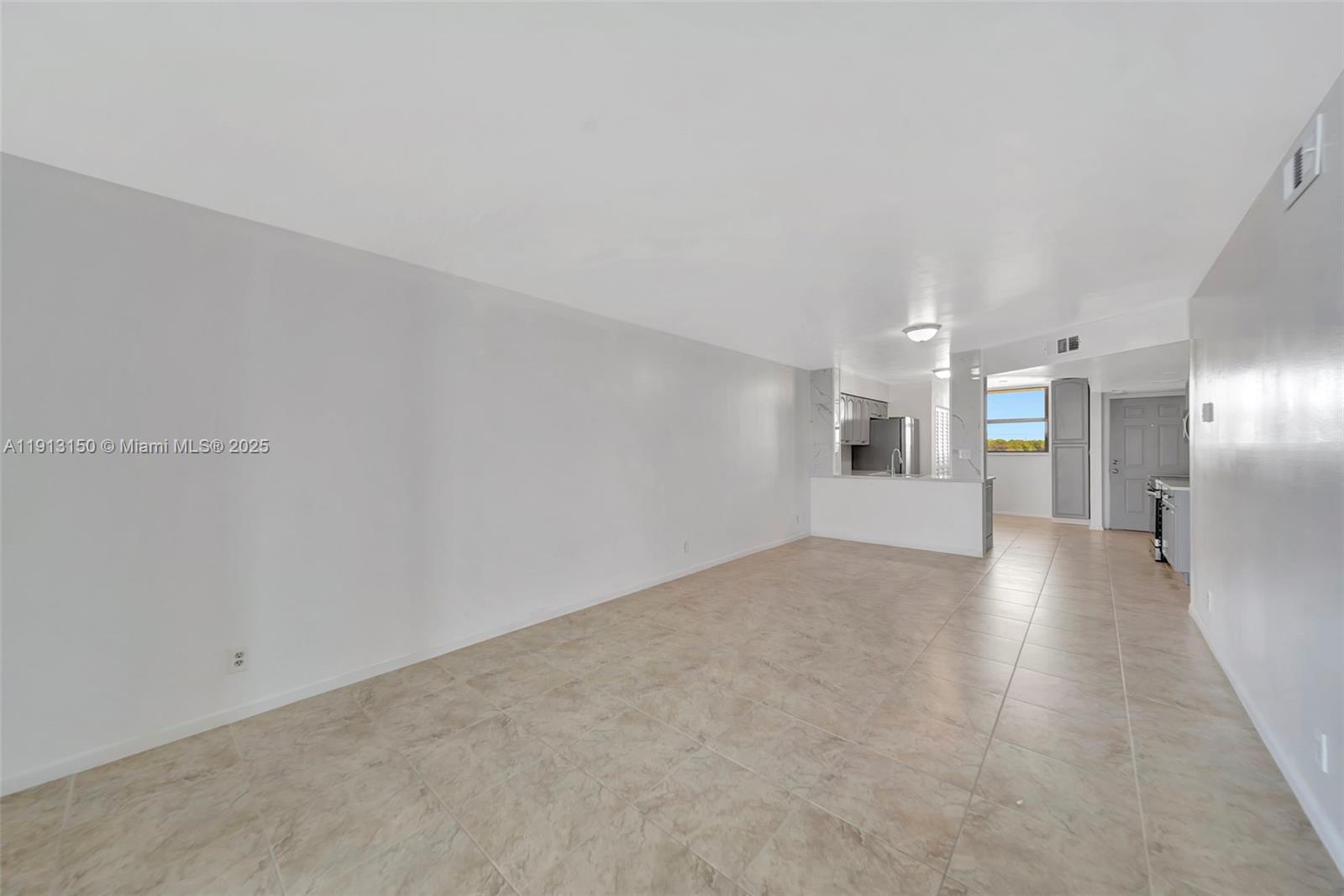 LAKE EMERALD CONDOMINIUM - Residential Lease