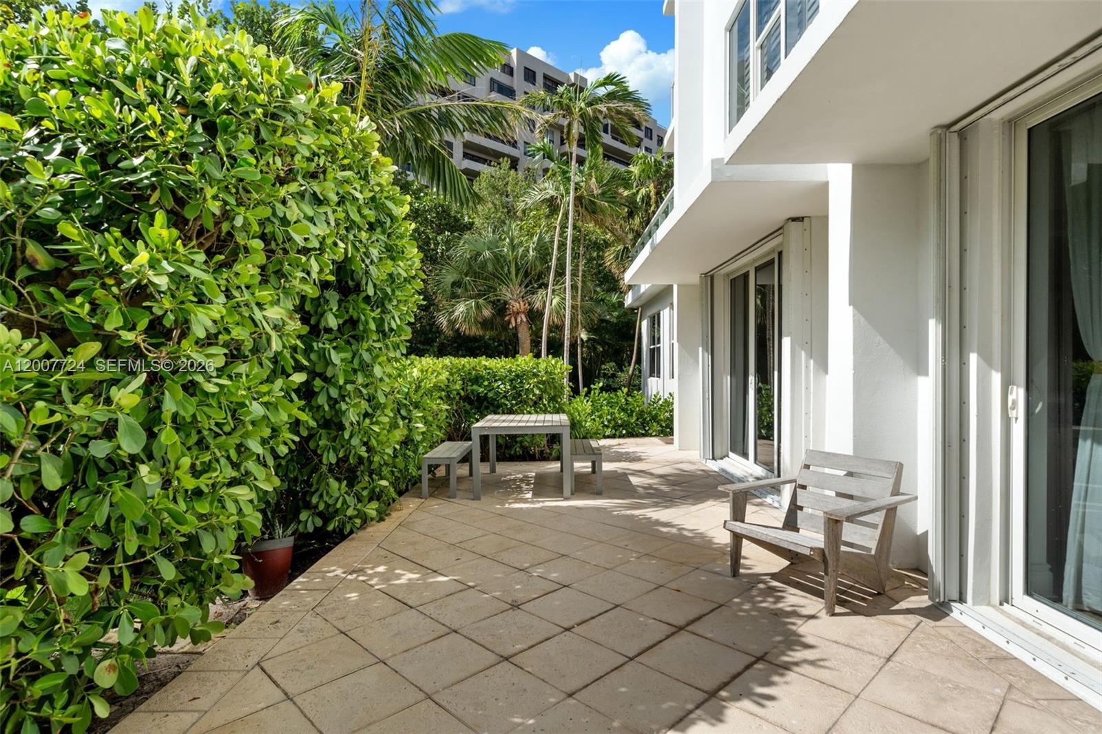 ISLAND HOUSE APT INC - CO - Residential