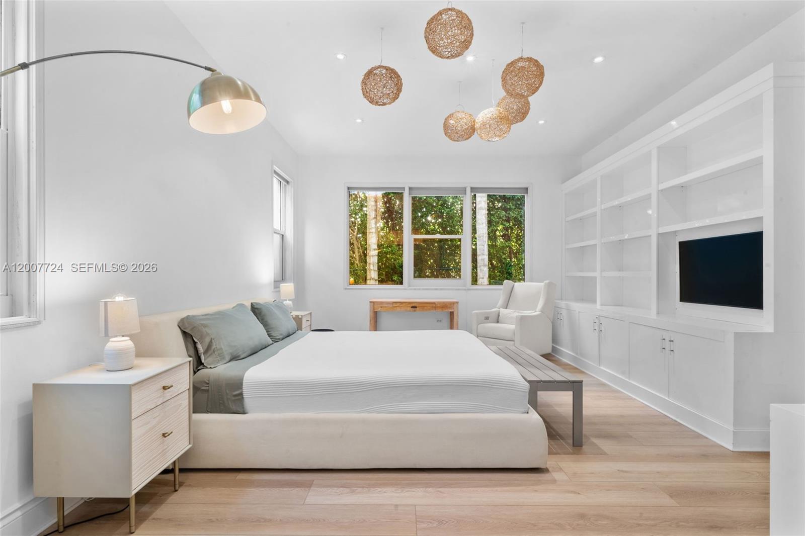 ISLAND HOUSE APT INC - CO - Residential