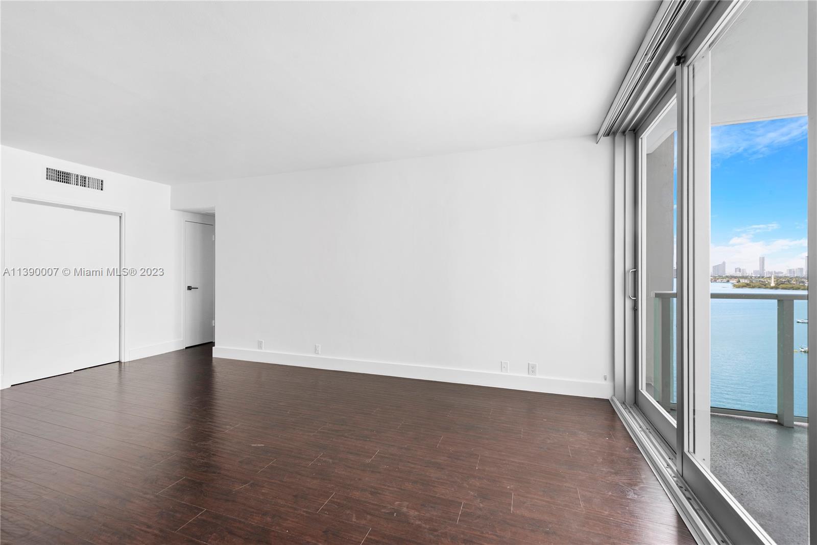 MIRADOR 1000 CONDO - Residential