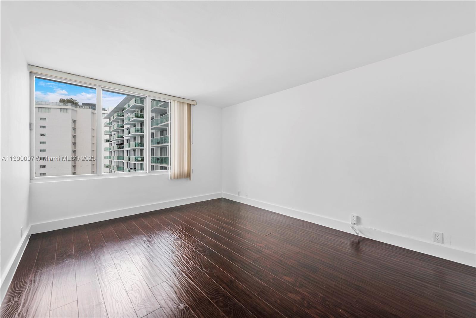 MIRADOR 1000 CONDO - Residential