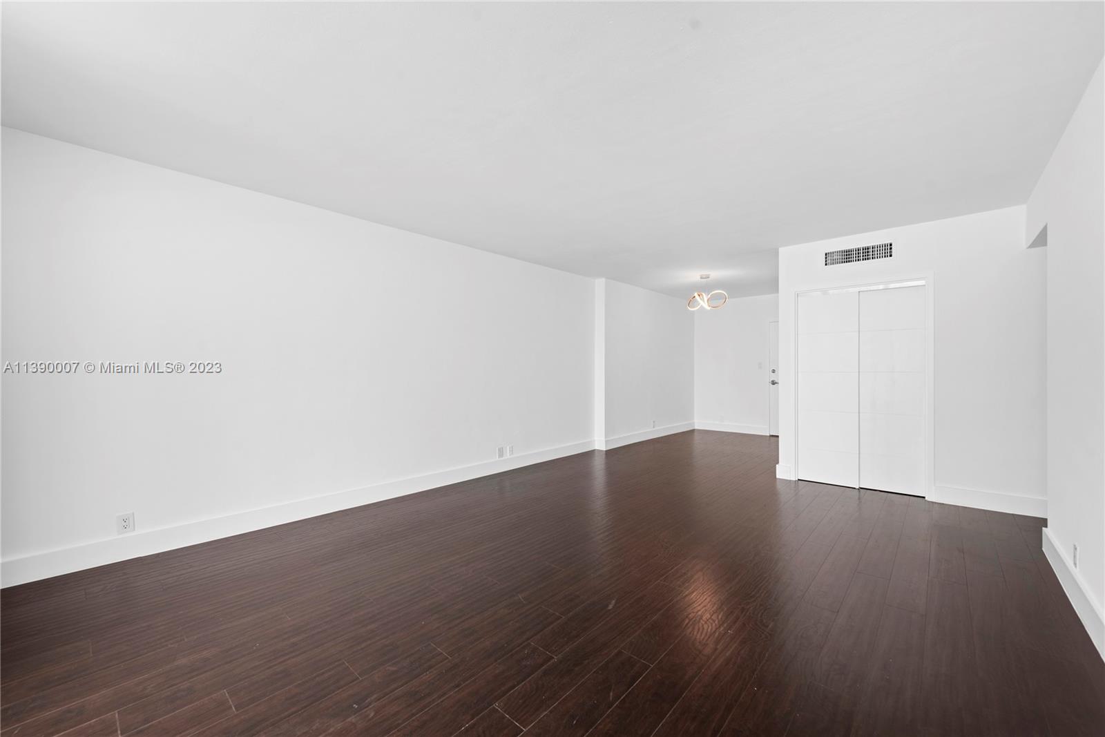 MIRADOR 1000 CONDO - Residential