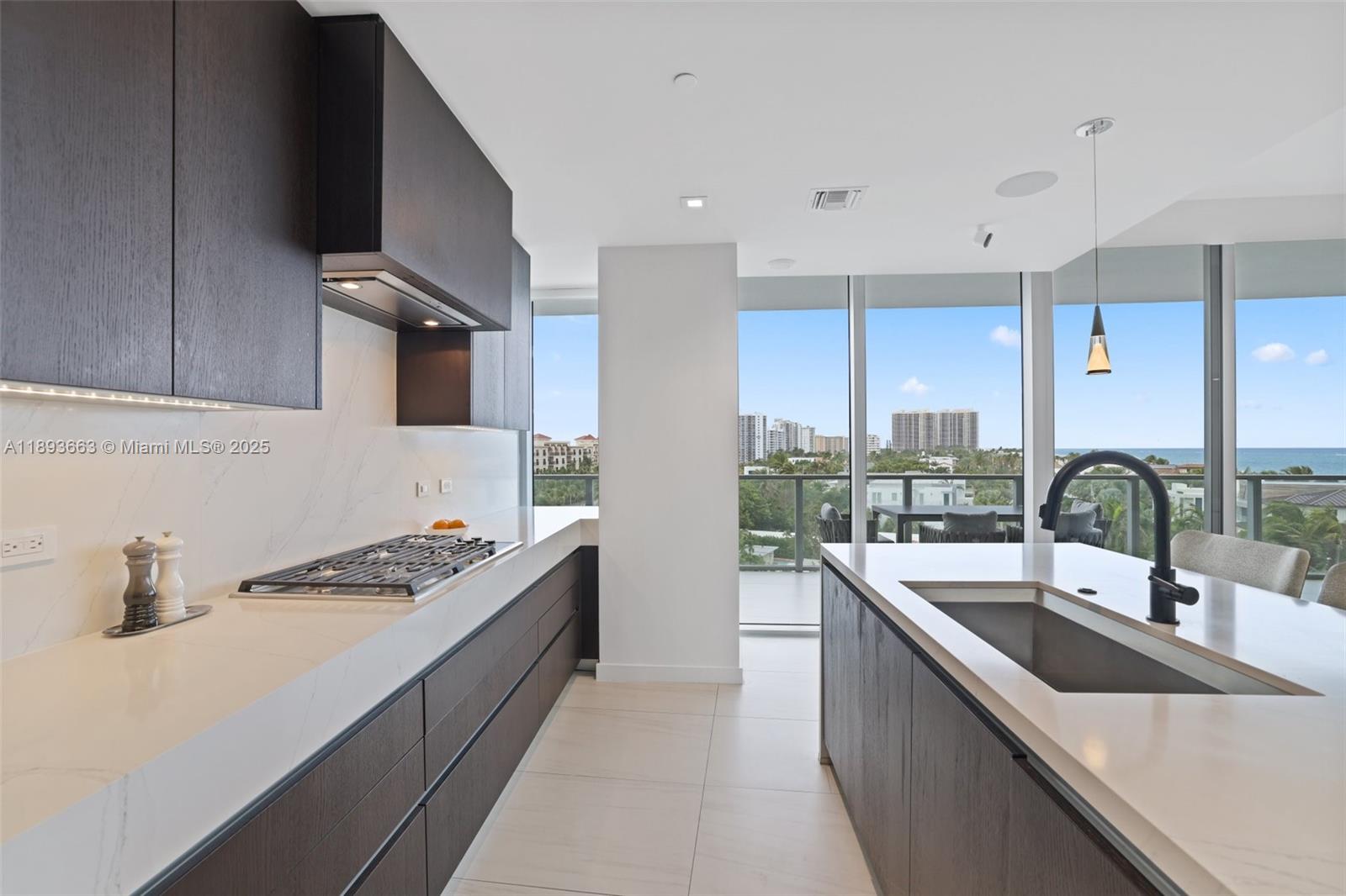 2200 FORT LAUDERDALE BEAC - Residential Lease