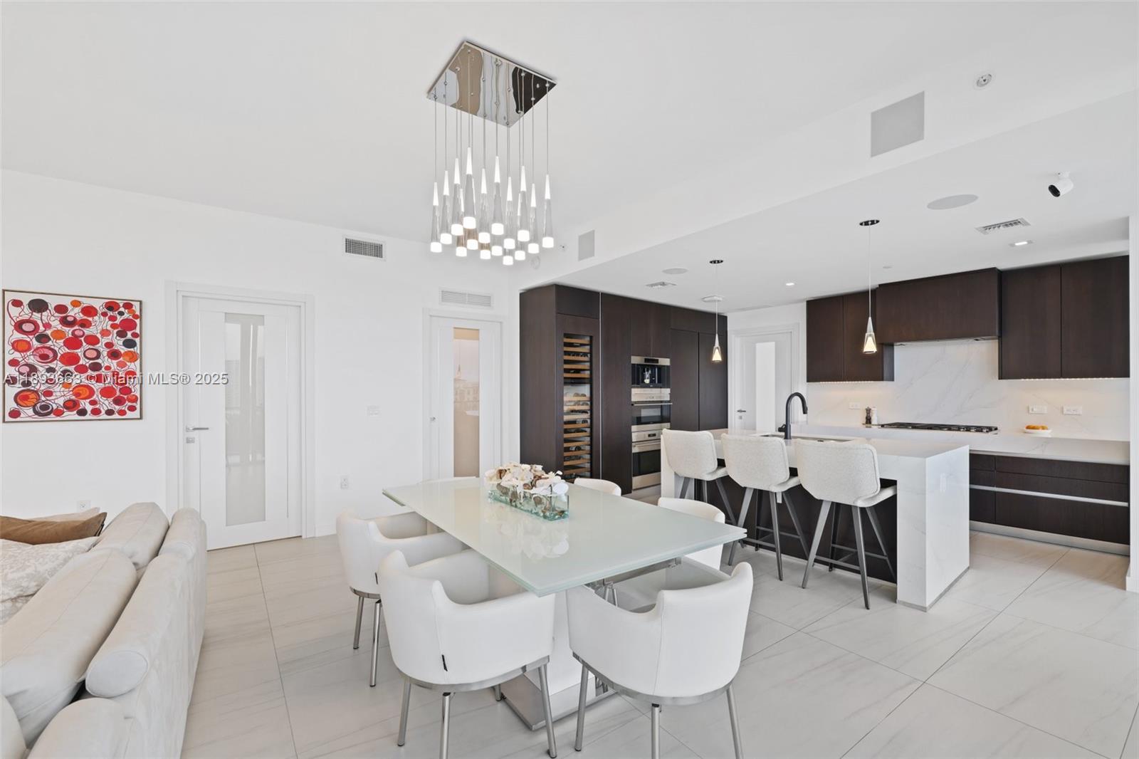 2200 FORT LAUDERDALE BEAC - Residential Lease