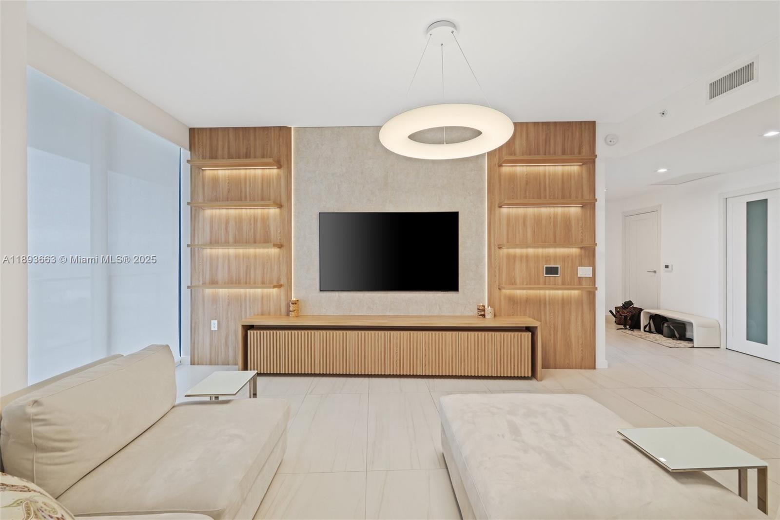 2200 FORT LAUDERDALE BEAC - Residential Lease