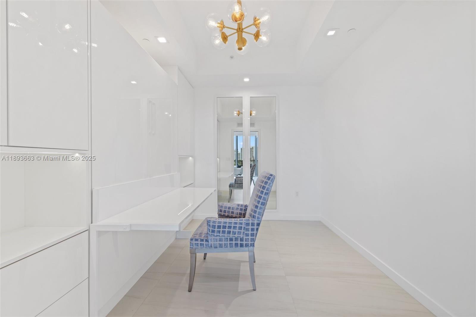 2200 FORT LAUDERDALE BEAC - Residential Lease