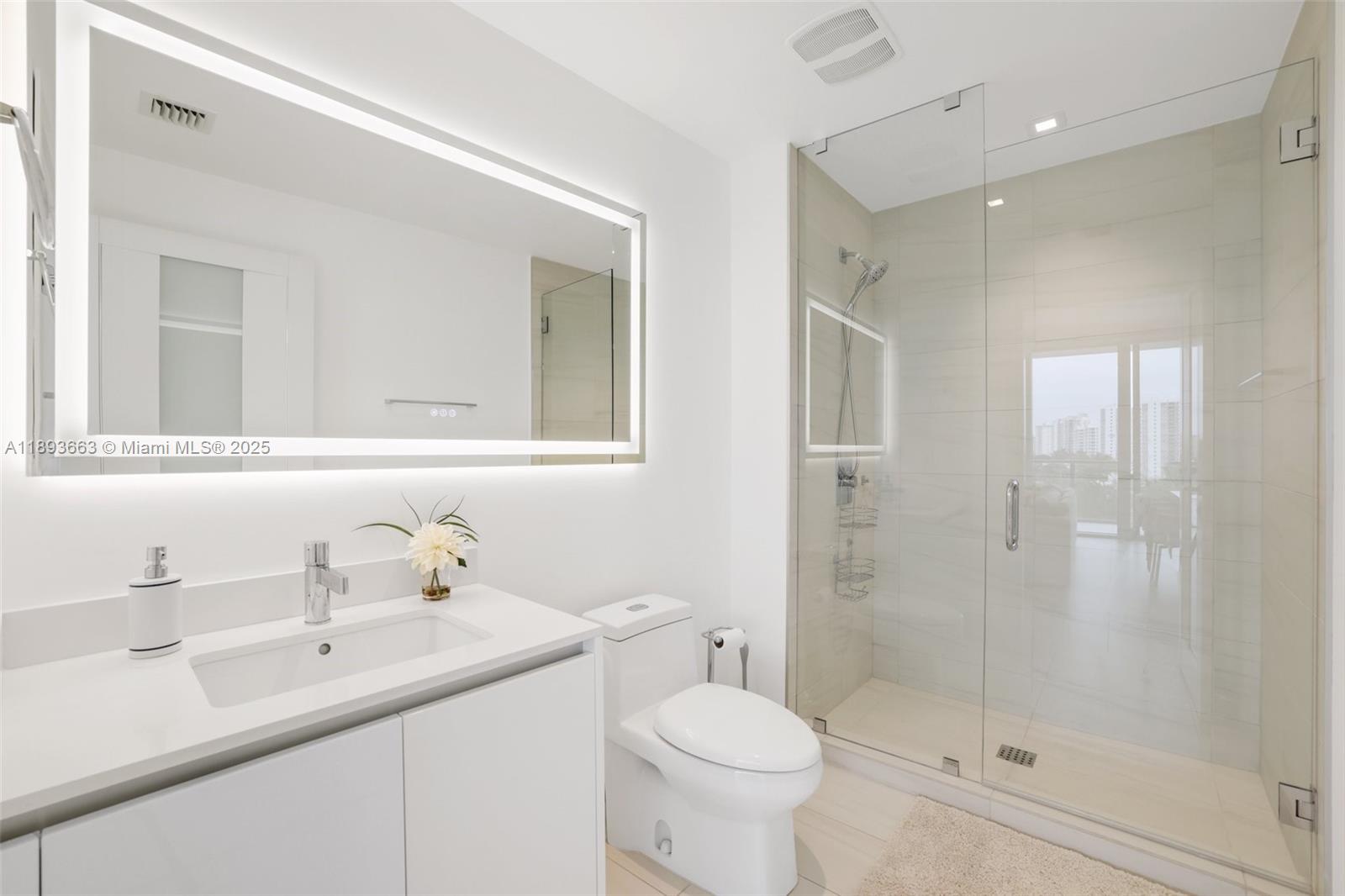 2200 FORT LAUDERDALE BEAC - Residential Lease