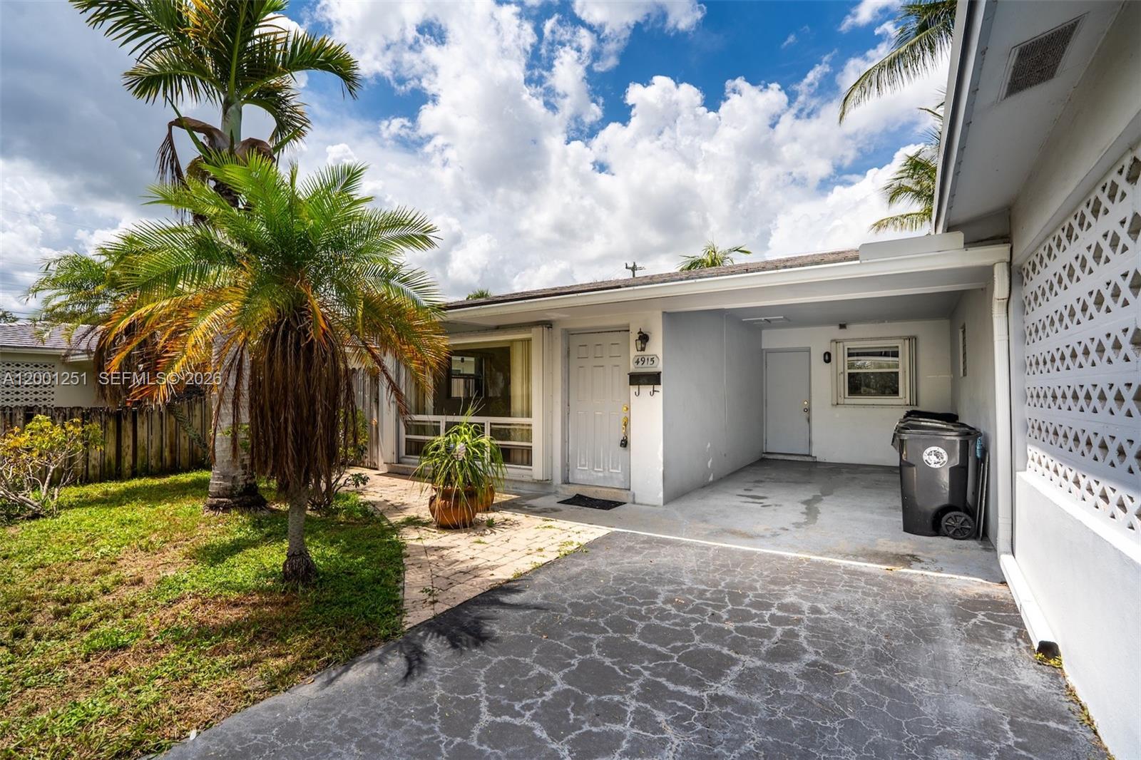 EASTSIDE VILLAS - Residential