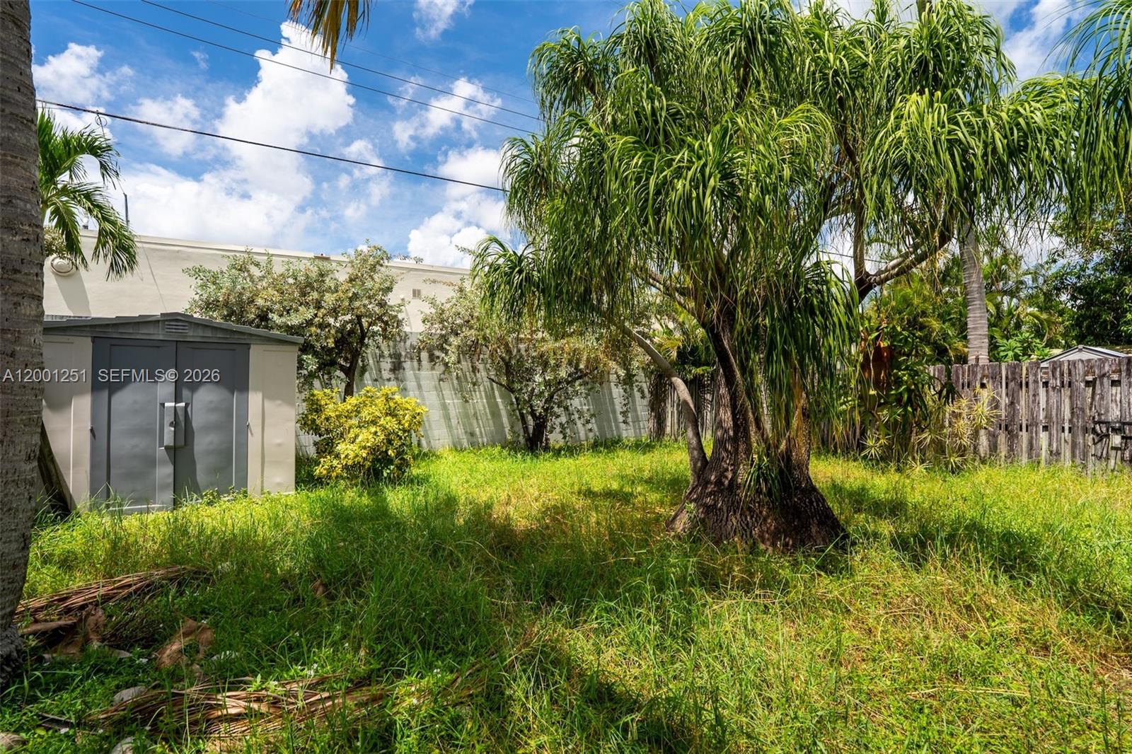 EASTSIDE VILLAS - Residential