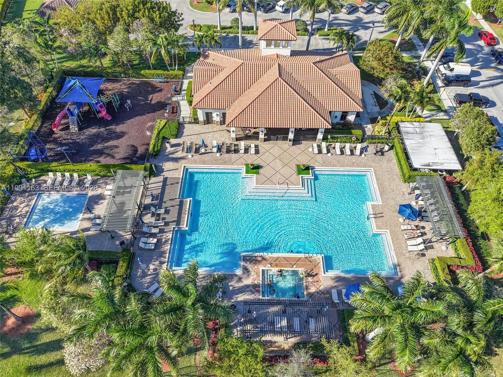 COCO PALM ESTATES - Residential