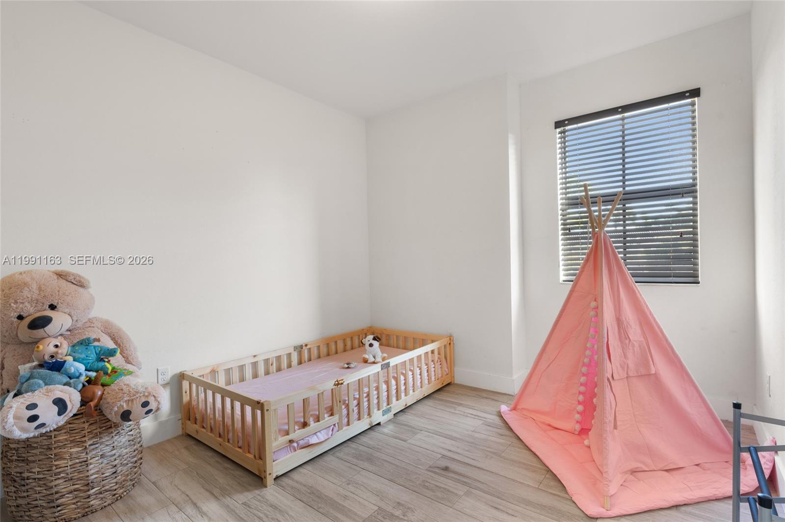 COCO PALM ESTATES - Residential