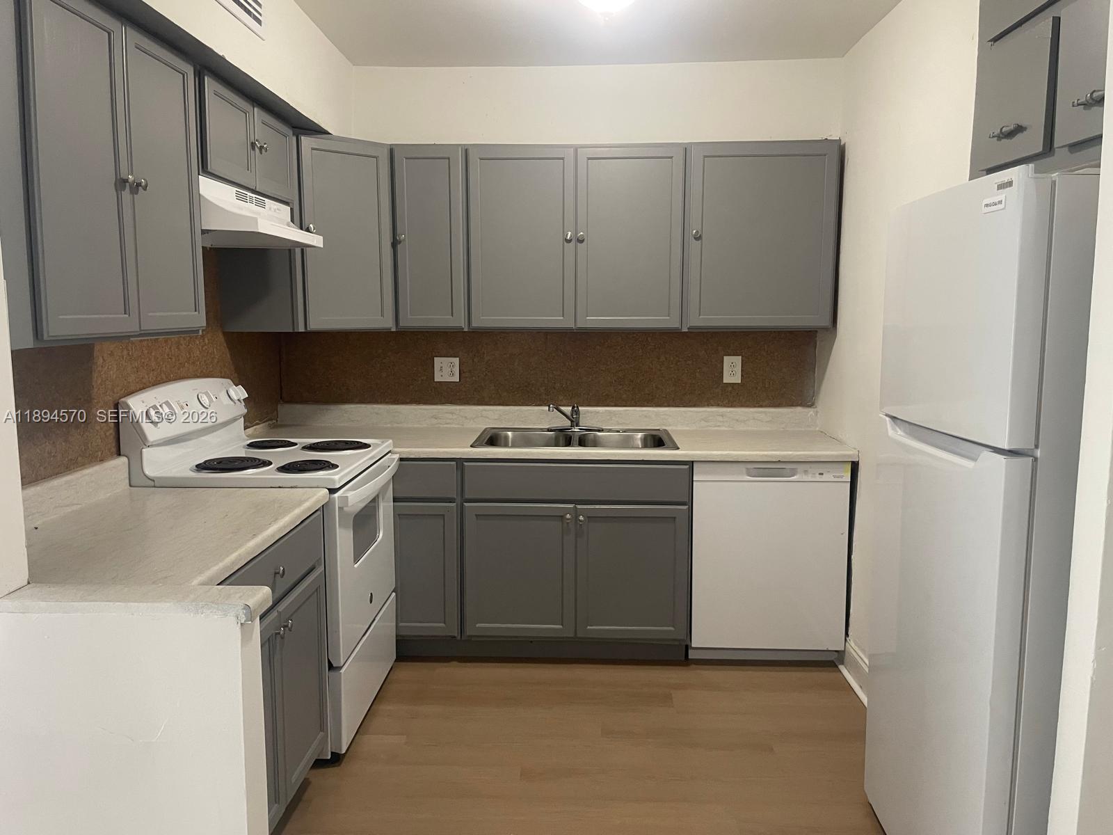 NEWPORT AT LAUDERHILL CON - Residential