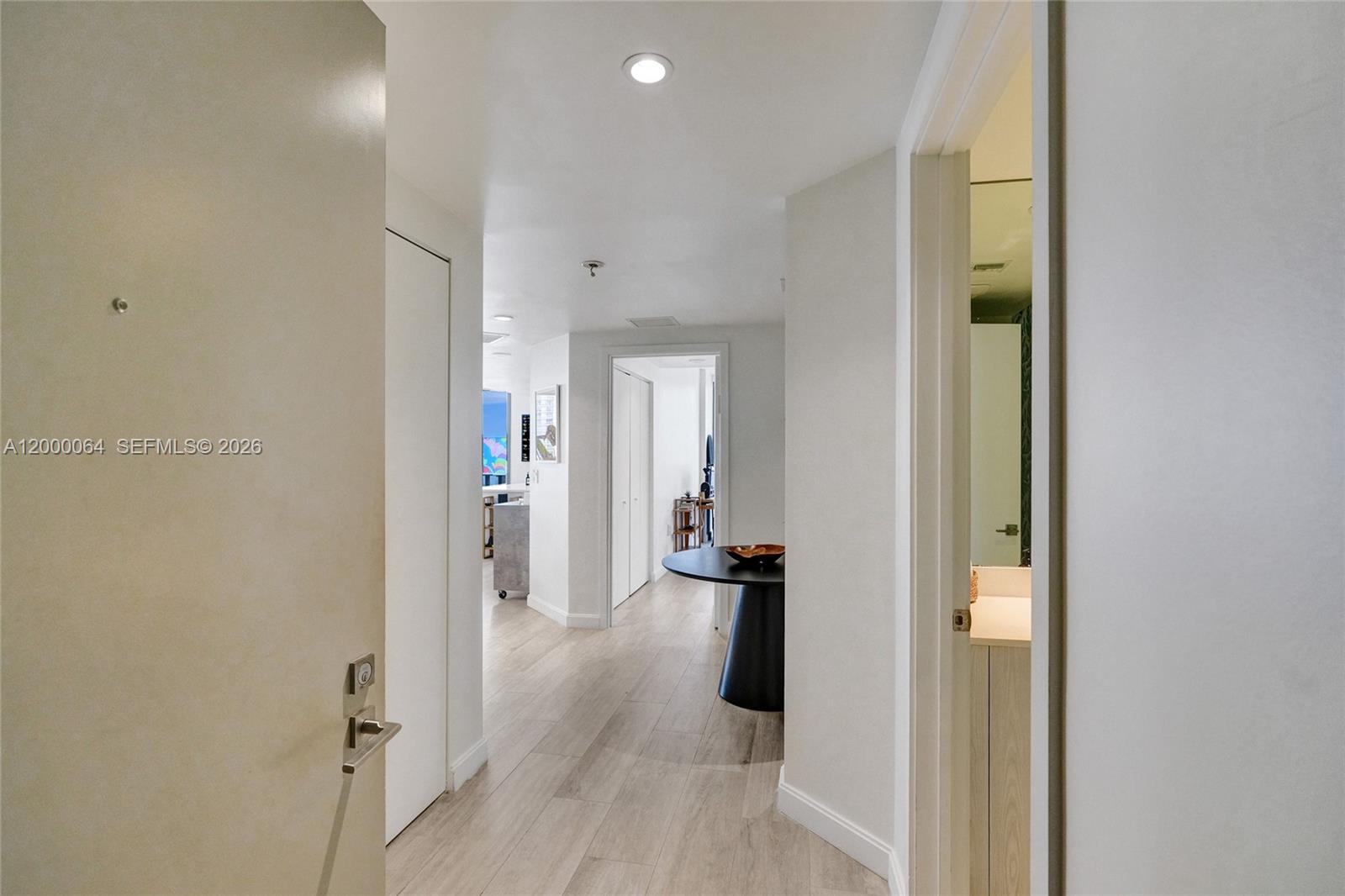 BRICKELL HEIGHTS EAST CON - Residential Lease