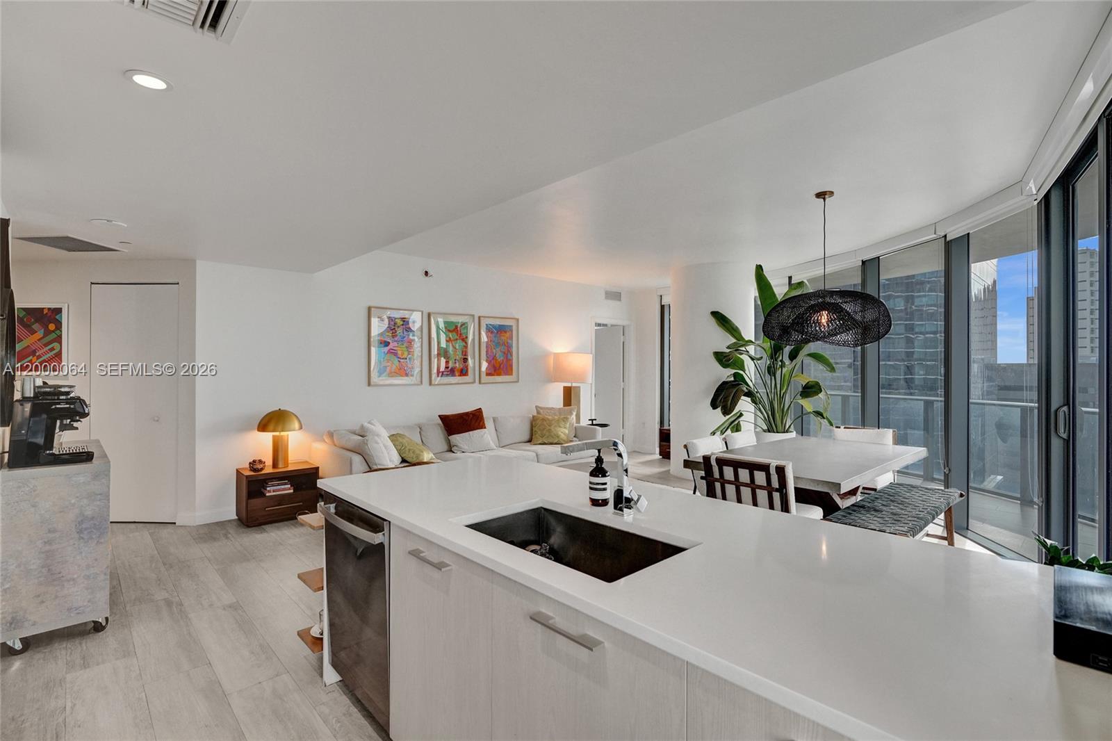 BRICKELL HEIGHTS EAST CON - Residential Lease