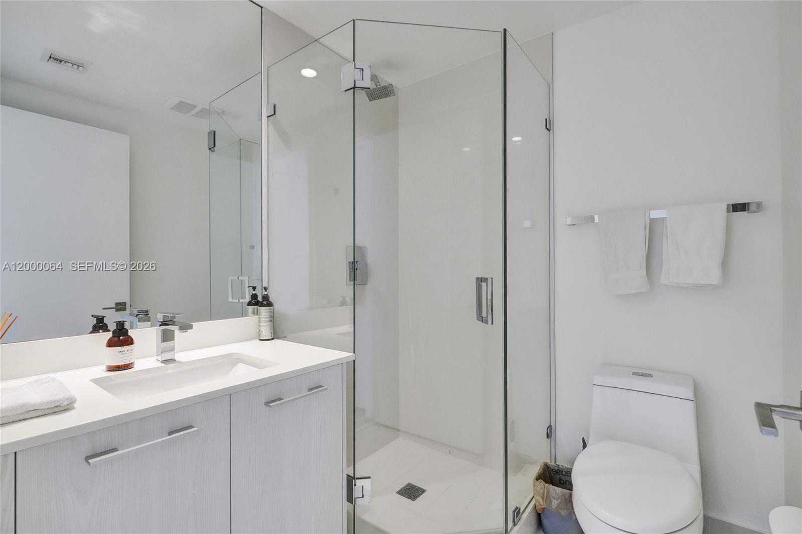 BRICKELL HEIGHTS EAST CON - Residential Lease