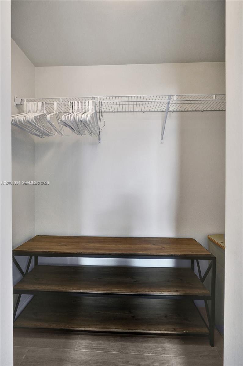 BRICKELL HEIGHTS EAST CON - Residential Lease