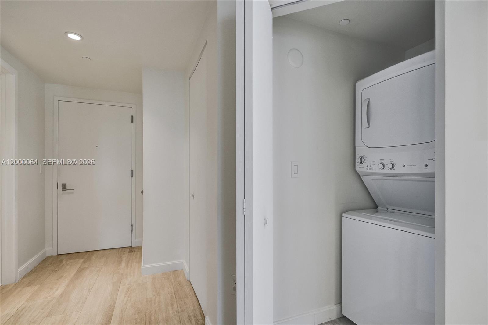 BRICKELL HEIGHTS EAST CON - Residential Lease