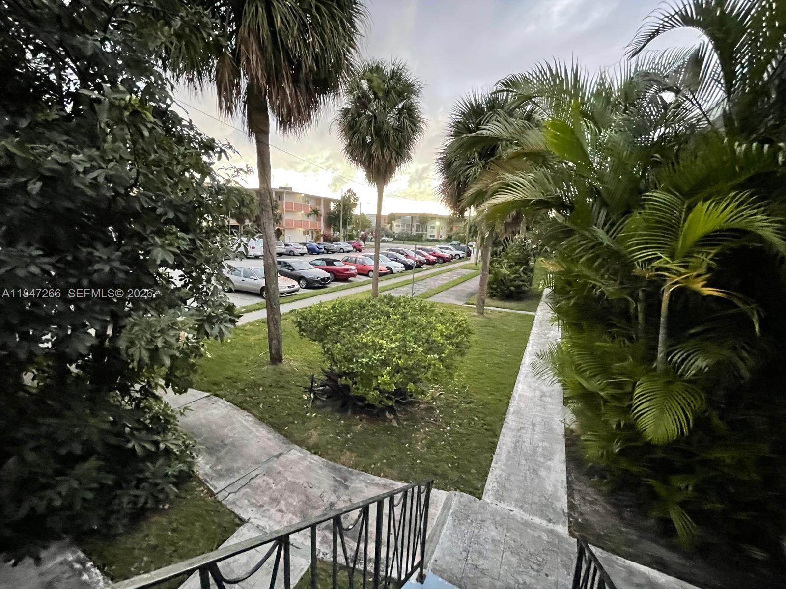 COLONIAL COURT CONDO BLDG - Residential